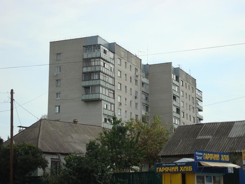 Корсунь 9 поверзовий будинок