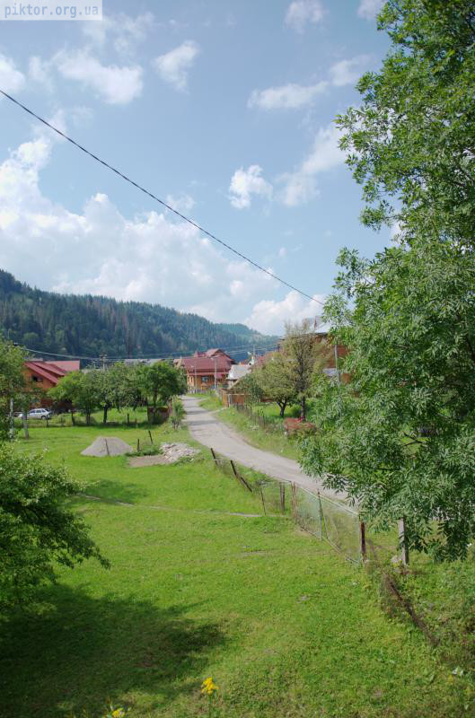 Садиби Микуличина