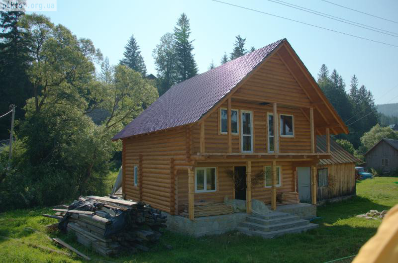 Будинки в Микуличині