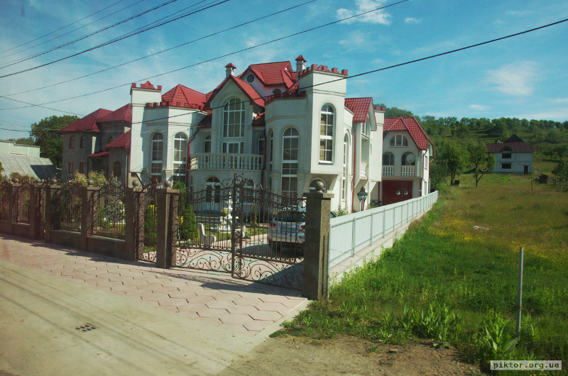Скляний будинок
