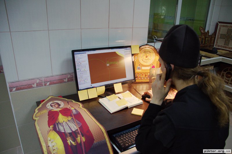 Святий CAD