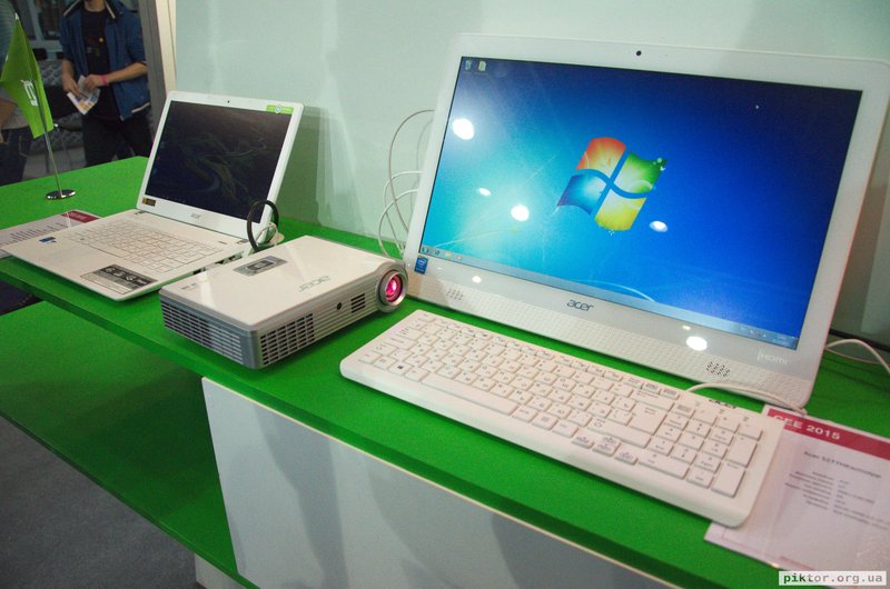 Експонати Acer