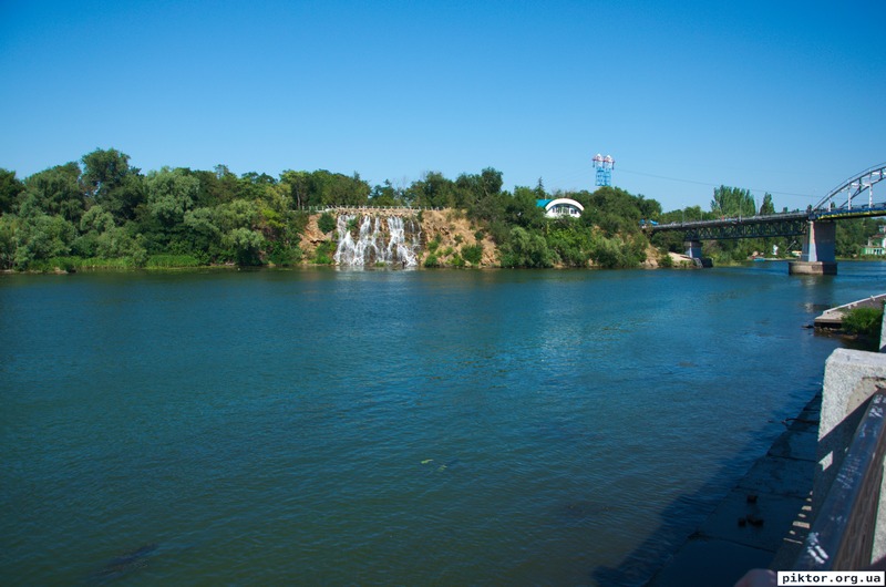 Монастирський острів