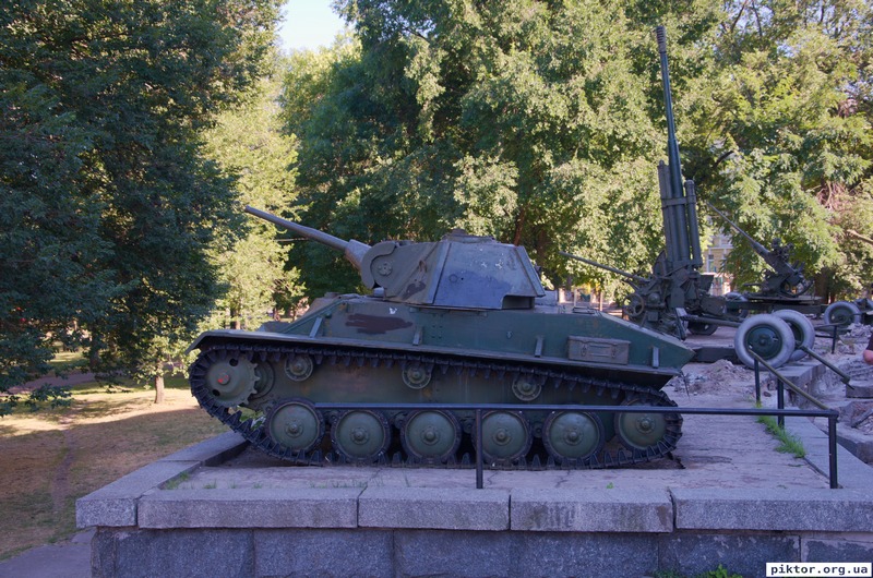 Маленький танчик