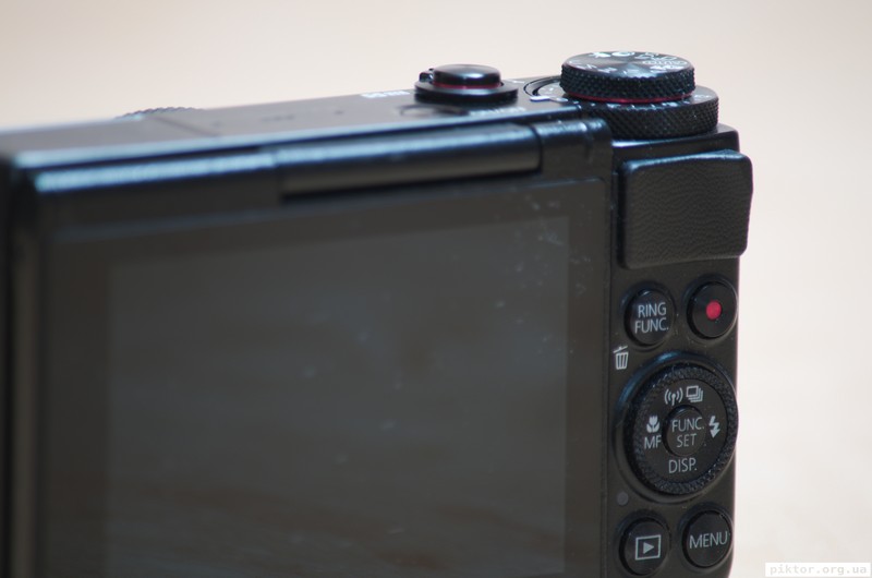 Canon PowerShot G7 X