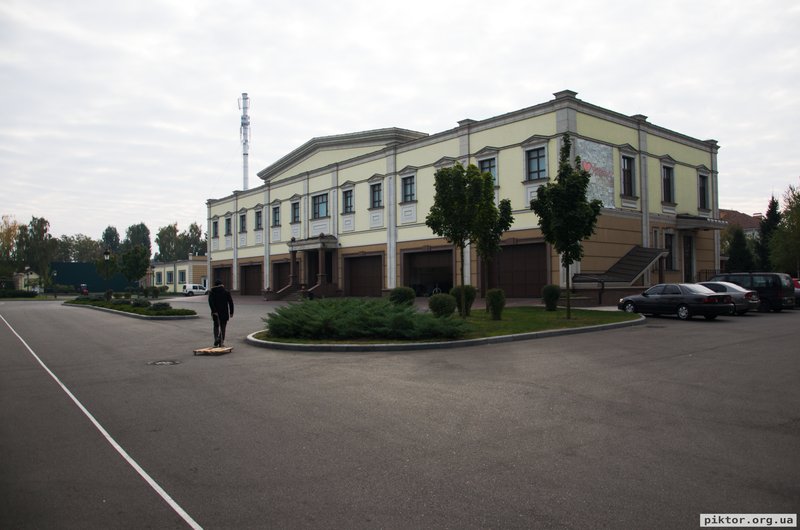 Адмінприміщення