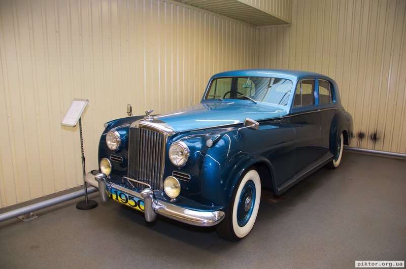 Bentley S1