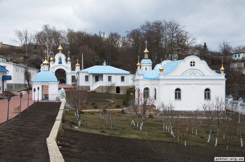 Мовчанський монастир