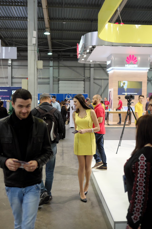 Дівчина Nikon