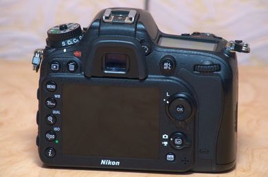 D7200