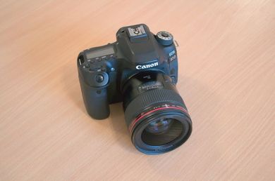 EOS 80D