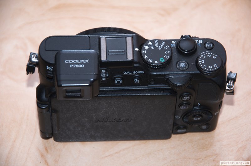 Nikon Coolpix P7800