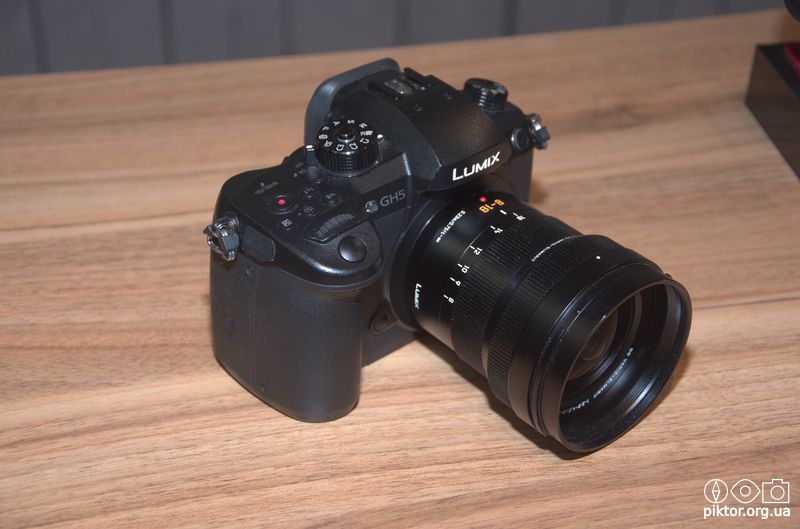 Panasonic Lumix GH5