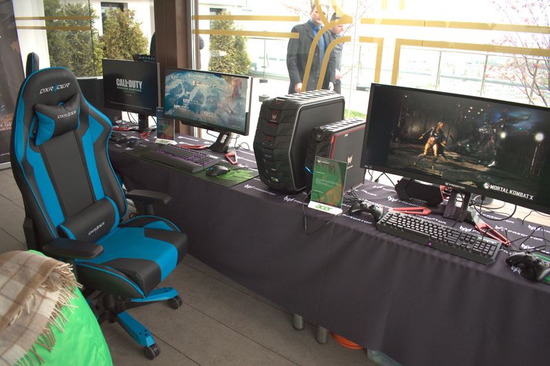 Крісло DXRacer