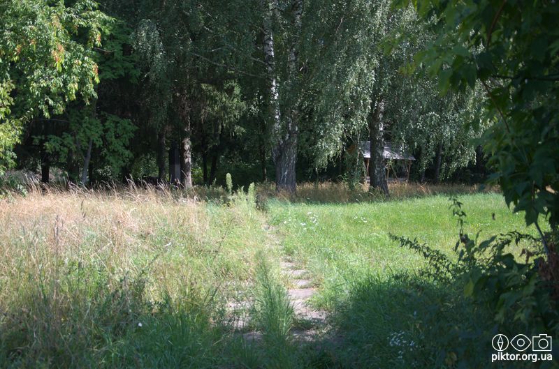Могила-пам'ятник Миколи Ге