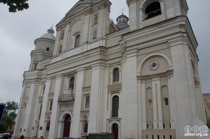 Собор апостолів Петра та Павла