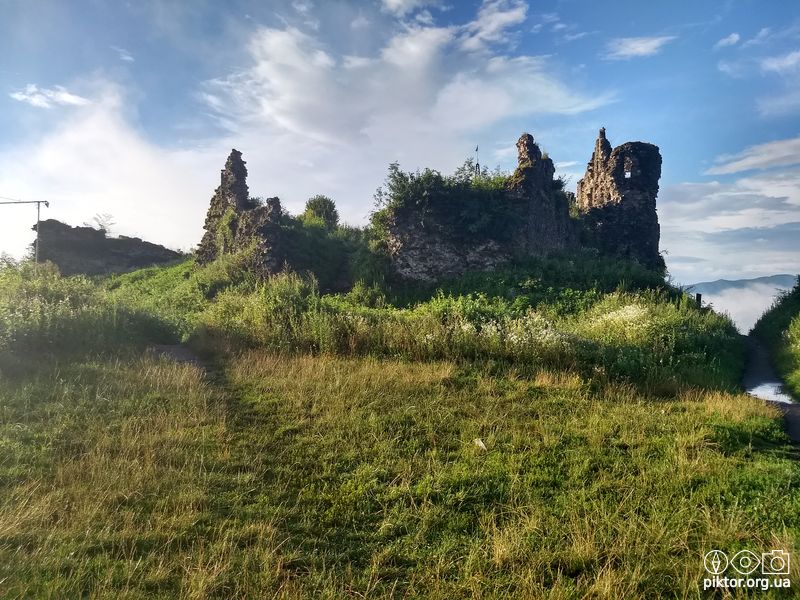 Хуст
