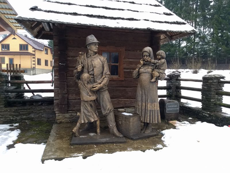 Пам'ятник заробітчанину