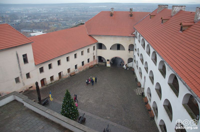 Замок Паланок