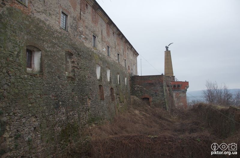 Замок Паланок