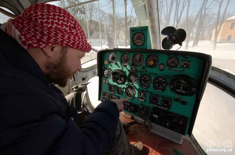 Панель приладів Мі-2