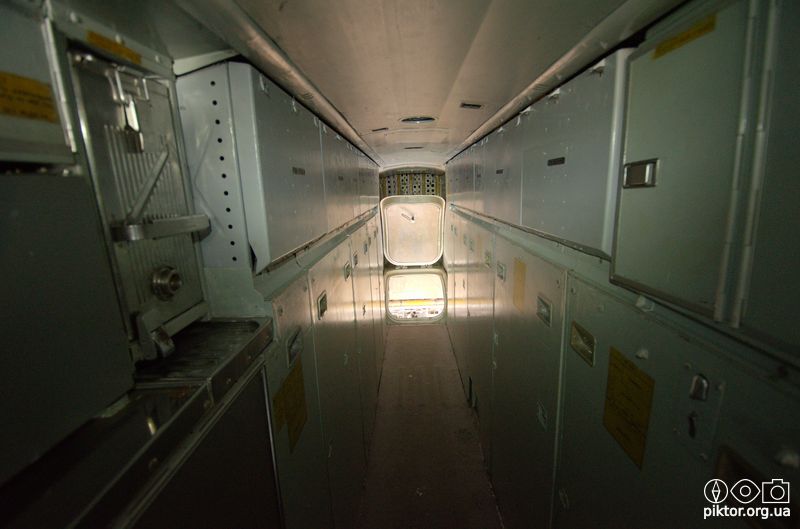 Коридор в Ту-160