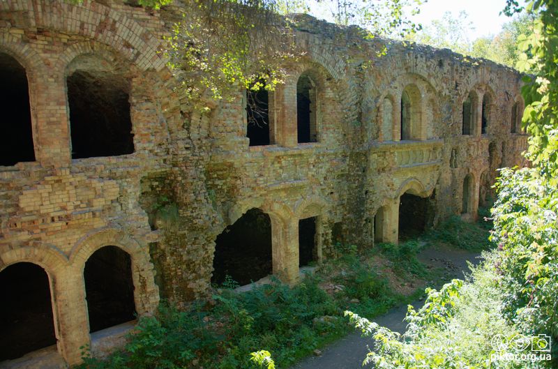 Тараканівський форт