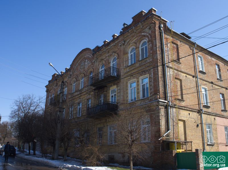 Доходний будинок