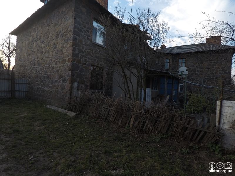 Гранітний будинок