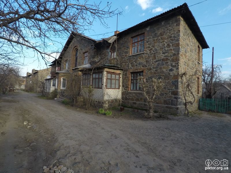 Гранітний будинок