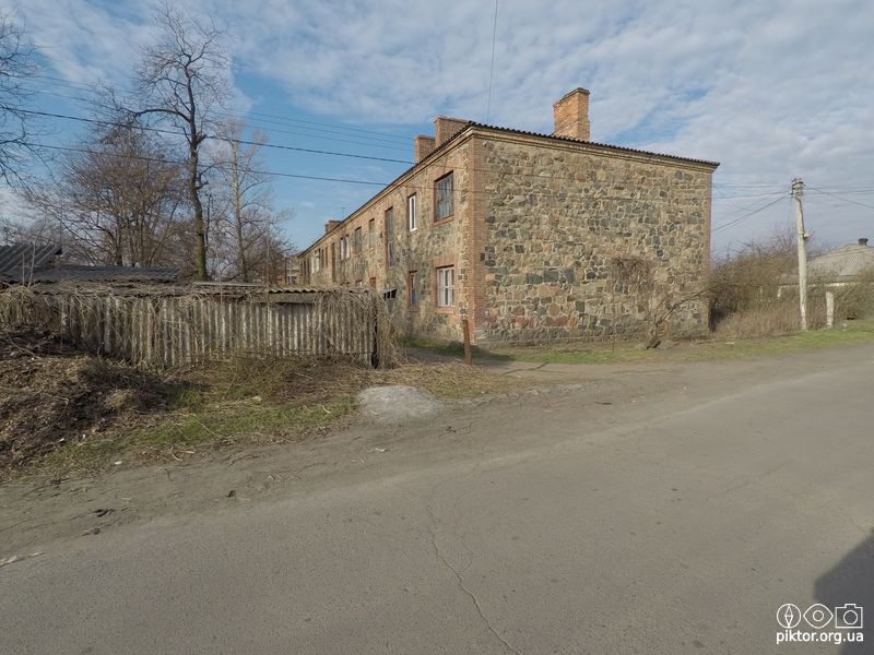 Гранітний будинок