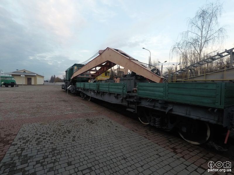 Кран 104