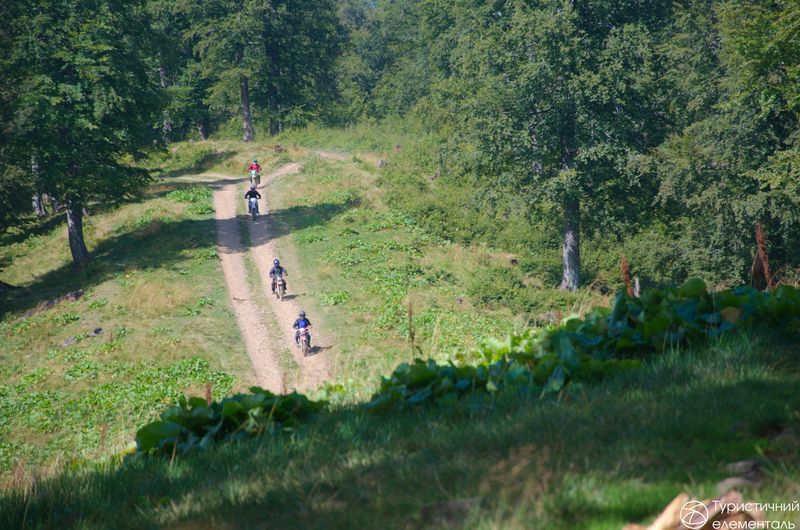 Мотоциклісти на Красній