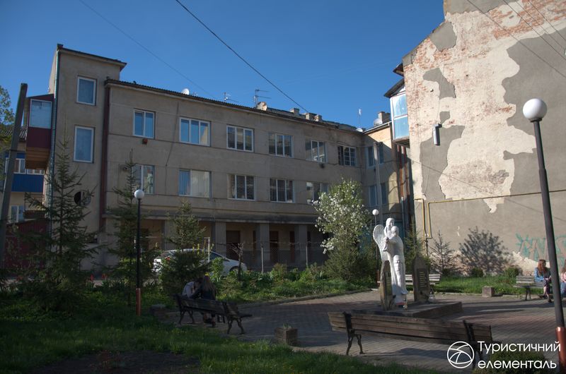 Меморіал афганцям