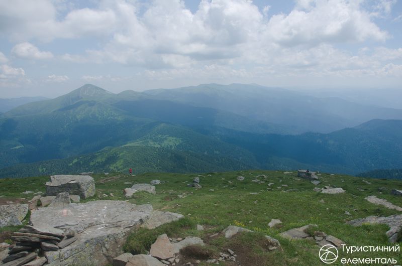 Вид на Чорногірський хребет із Петроса