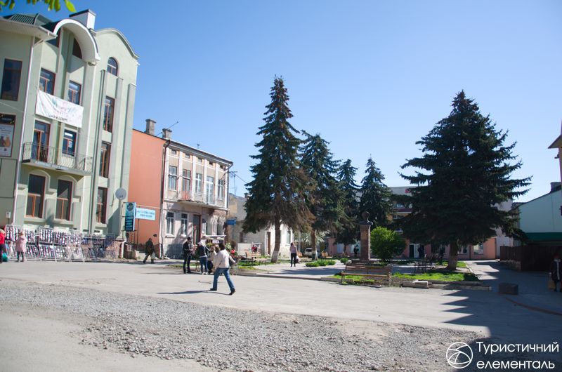 Центр Чорткова