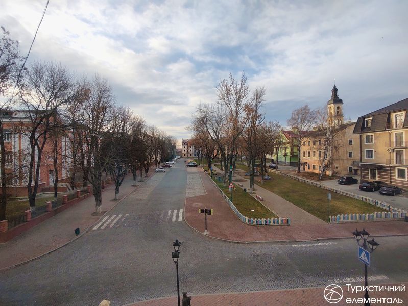 Вид із вікна