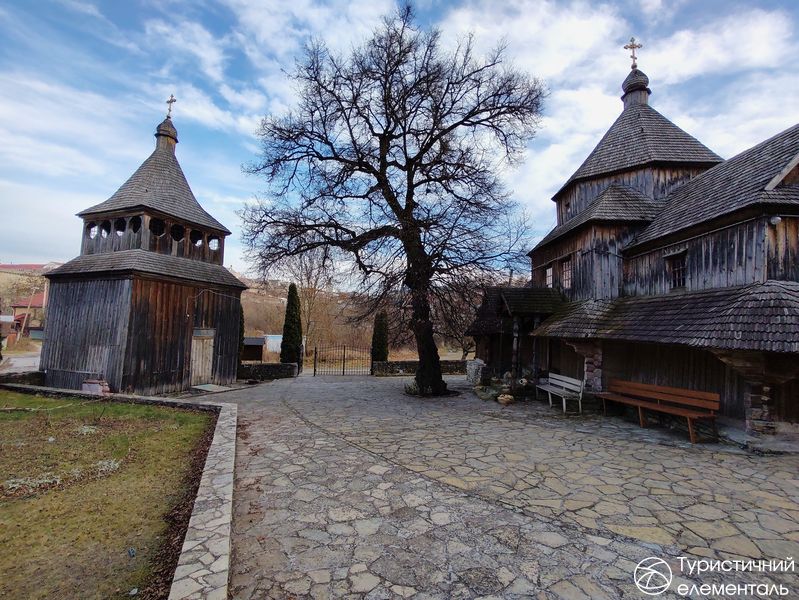 Хрестовоздвиженська церква