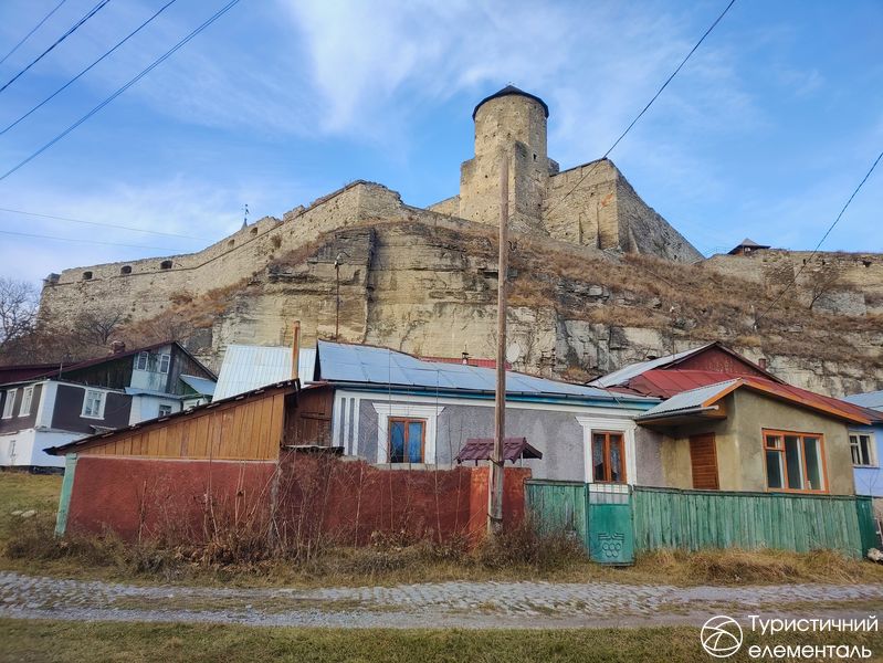 Хати в Карвасарах