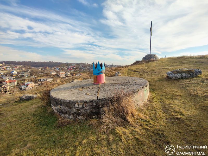Пам'ятник семи культурам